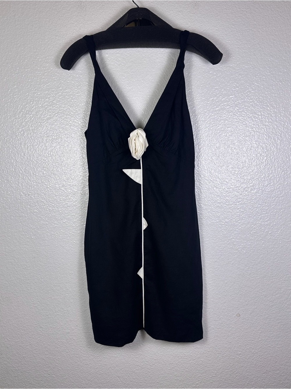 FARM Rio Women's Black Linen Blend Mini Dress Spaghetti Strap V-Neck XS